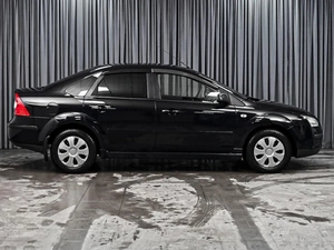 Хетчбэк Ford Focus 2005 года, 549000 рублей, Ставрополь