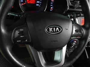 Седан Kia Rio 2012 года, 959000 рублей, Воронеж