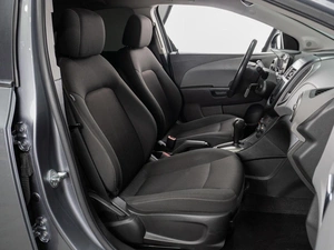 Седан Chevrolet Aveo 2014 года, 900000 рублей, Тюмень