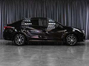 Седан Kia Rio 2017 года, 1299000 рублей, Тюмень