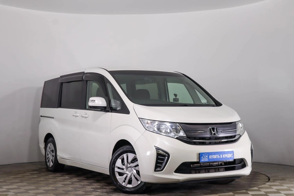 Минивэн Honda Stepwgn 2015 года, 2049000 рублей, Пермь