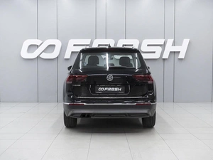 Внедорожник Volkswagen Tiguan 2017 года, 1930000 рублей, Ростов-на-Дону