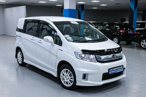 Минивэн Honda Freed 2016 года, 1258000 рублей, Солонцы
