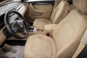 Седан Volkswagen Passat 2011 года, 839000 рублей, Барнаул