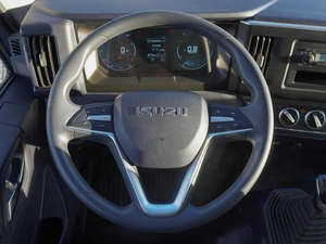 Изотермический фургон Isuzu Elf 2023 года, 3050000 рублей, Аксай