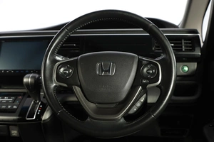Минивэн Honda Stepwgn Spada 2015 года, 1849000 рублей, Новосибирск