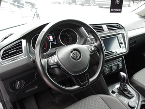 Внедорожник Volkswagen Tiguan 2019 года, 2490000 рублей, Владимир