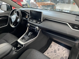 Внедорожник Toyota RAV4 2020 года, 2987000 рублей, Солонцы