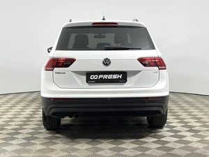 Внедорожник Volkswagen Tiguan 2017 года, 1799200 рублей, Казань