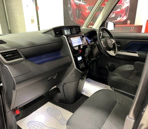 Минивэн Toyota Roomy 2019 года, 1088000 рублей, Красноярск