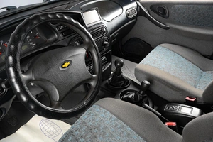 Внедорожник Chevrolet Niva 2005 года, 529000 рублей, Тюмень