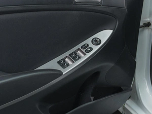 Седан Hyundai Solaris 2015 года, 799000 рублей, Сургут