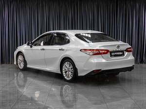 Седан Toyota Camry 2019 года, 2969000 рублей, Тюмень