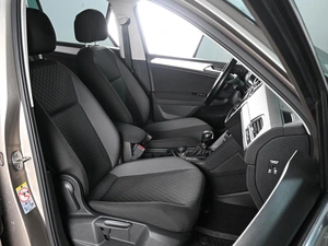 Внедорожник Volkswagen Tiguan 2018 года, 2500000 рублей, Аксай