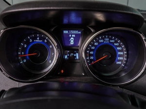 Седан Hyundai Avante 2010 года, 969000 рублей, Воронеж