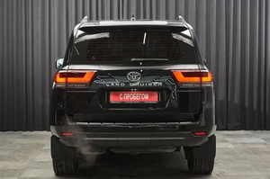 Внедорожник Toyota Land Cruiser 2021 года, 10500000 рублей, Красноярск