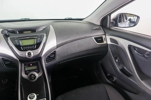 Седан Hyundai Elantra 2012 года, 979000 рублей, Пермь