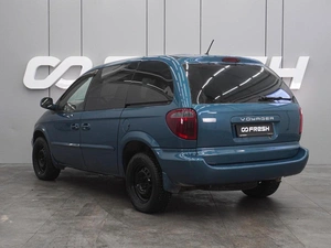 Минивэн Chrysler Voyager 2002 года, 519000 рублей, Воронеж