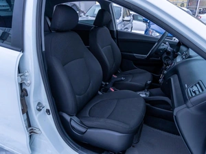 Седан Kia Rio 2014 года, 949000 рублей, Саратов