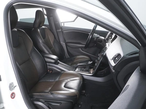 Хетчбэк Volvo V40 2014 года, 1370000 рублей, Ростов-на-Дону