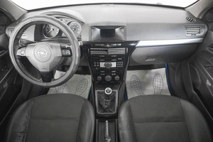 Седан Opel Astra 2008 года, 749000 рублей, Кемерово