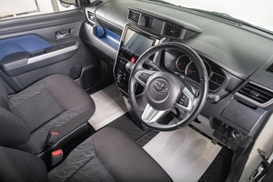 Хетчбэк Toyota Tank 2019 года, 1229000 рублей, Томск