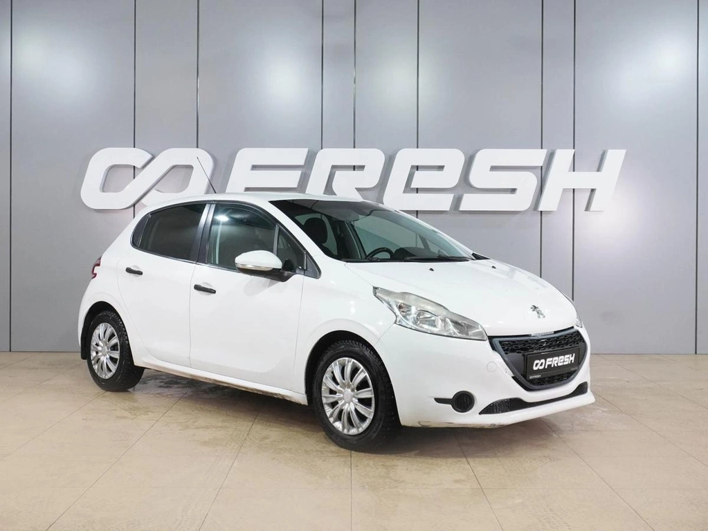 Хетчбэк Peugeot 208 2013 года, 629000 рублей, Воронеж