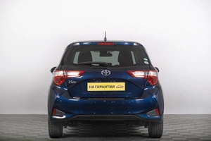 Хетчбэк Toyota Vitz 2018 года, 1279000 рублей, Томск
