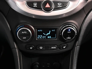 Хетчбэк Hyundai Solaris 2015 года, 1239000 рублей, Ростов-на-Дону