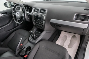 Седан Volkswagen Jetta 2017 года, 1399000 рублей, Красноярск