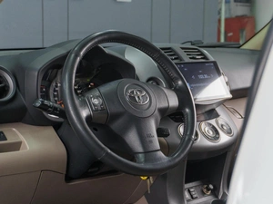 Внедорожник Toyota RAV4 2008 года, 1909000 рублей, Сургут
