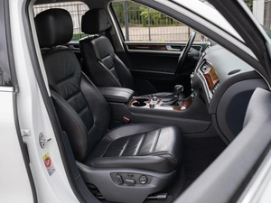Внедорожник Volkswagen Touareg 2013 года, 2499000 рублей, Большой Сочи