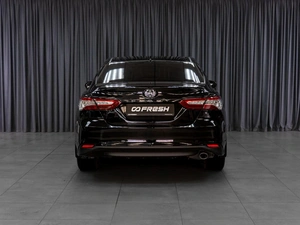 Седан Toyota Camry 2019 года, 2699000 рублей, Тюмень