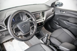 Седан Hyundai Solaris 2017 года, 989000 рублей, Пермь