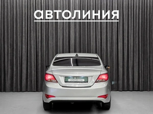 Седан Hyundai Solaris 2015 года, 800000 рублей, Красноярск