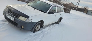 Универсал Nissan AD 2004 года, 300000 рублей, Красноярск