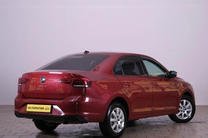 Лифтбек Volkswagen Polo 2021 года, 2089000 рублей, Омск