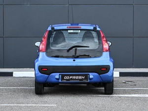 Хетчбэк Peugeot 107 2009 года, 469000 рублей, Кирилловка