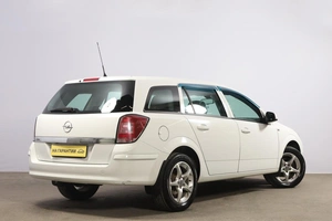Универсал Opel Astra 2013 года, 889000 рублей, Новосибирск