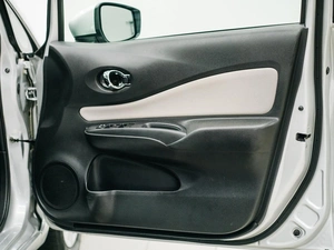 Хетчбэк Nissan Note 2018 года, 1050000 рублей, Красноярск