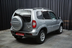Внедорожник Chevrolet Niva 2014 года, 597000 рублей, Красноярск
