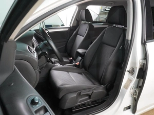 Хетчбэк Volkswagen Golf 2011 года, 749000 рублей, Воронеж