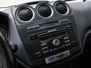 Минивэн Ford Tourneo Connect 2010 года, 695000 рублей, Краснодар