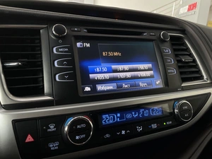 Внедорожник Toyota Highlander 2014 года, 2797000 рублей, Солонцы