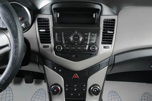 Хетчбэк Chevrolet Cruze 2012 года, 749000 рублей, Тюмень