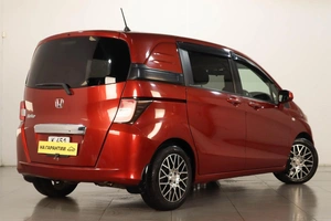 Минивэн Honda Freed 2011 года, 1229000 рублей, Челябинск