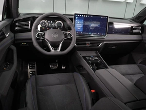 Внедорожник Volkswagen Tiguan L 2025 года, 5040000 рублей, Воронеж