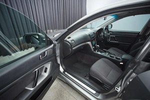 Седан Subaru Legacy 2006 года, 1100000 рублей, Красноярск