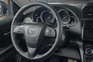 Седан Mazda 6 2010 года, 989000 рублей, Тюмень