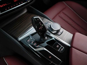 Седан BMW 5 серия 2023 года, 4349977 рублей, Москва